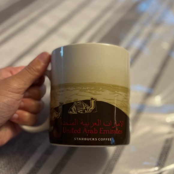 Starbucks UAE mug - Picture 2 of 4
